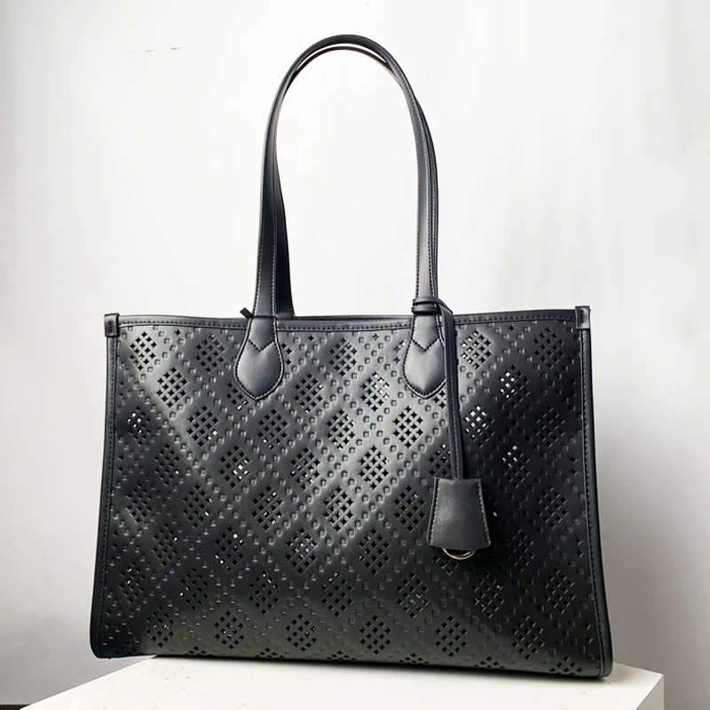 

Large Capacity Tote Composite Bag For Women Luxury Designer Handbag Purse 2024 New In Vintage Hollow Out Black Underarm Shoulder