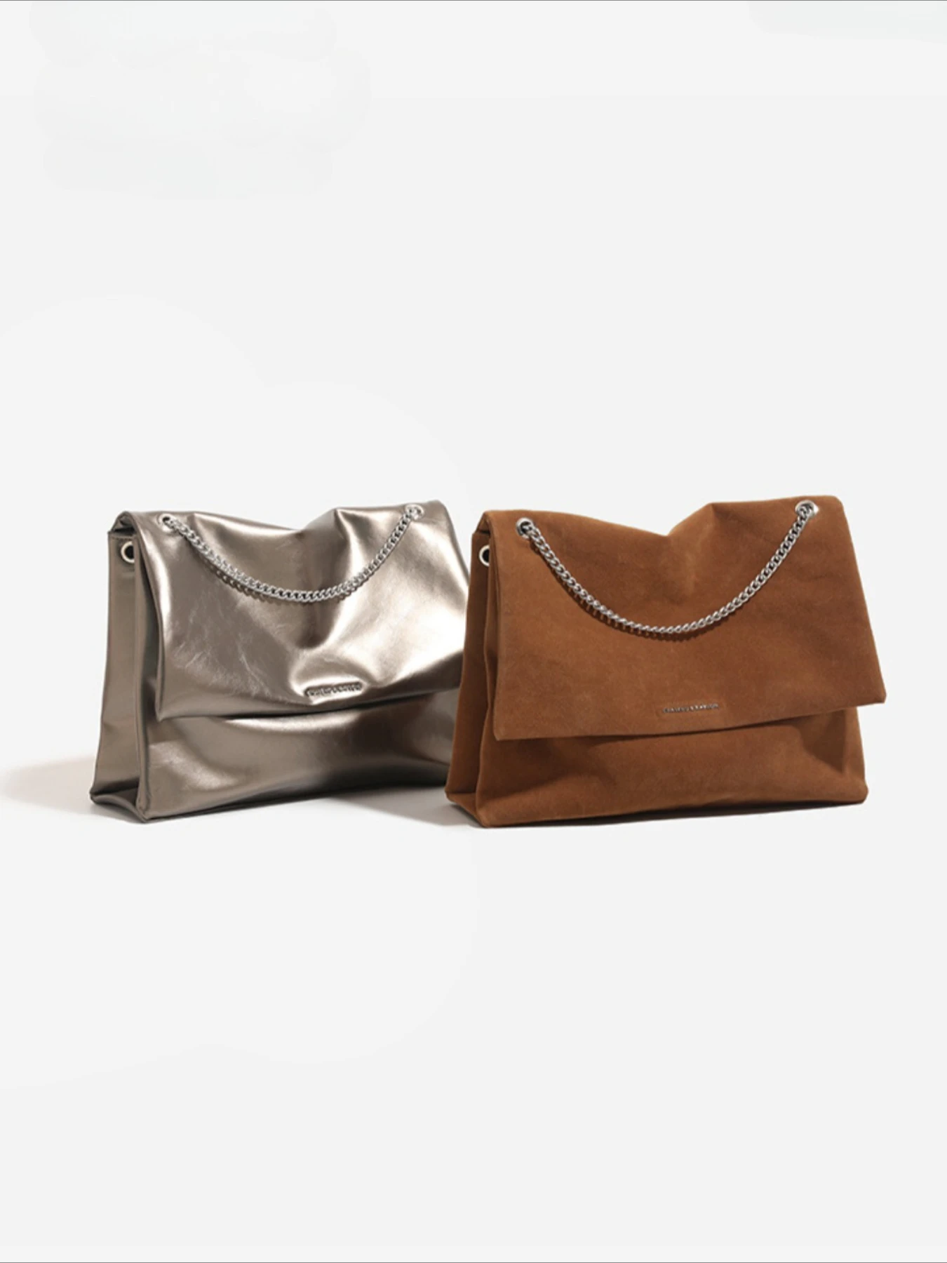 

Классическая универсальная женская сумка большой емкости на одно плечо с цепочкой подмышками, новинка 2026, пригородная студенческая сумка для компьютера