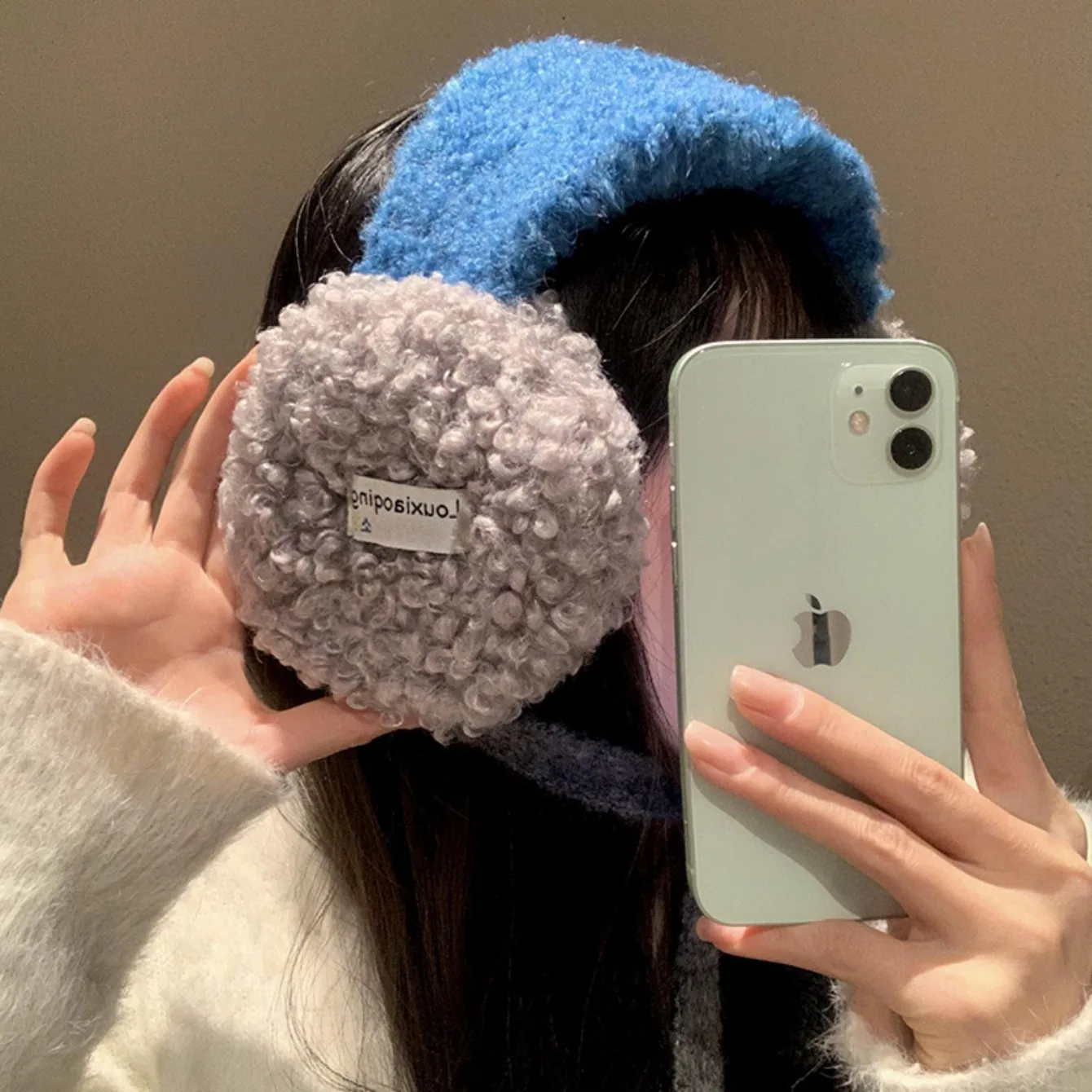 Retro Plaid Earmuffs For Women New Winter Style For Outdoor Cold Protection Thickened Warm Earmuffs With Straps