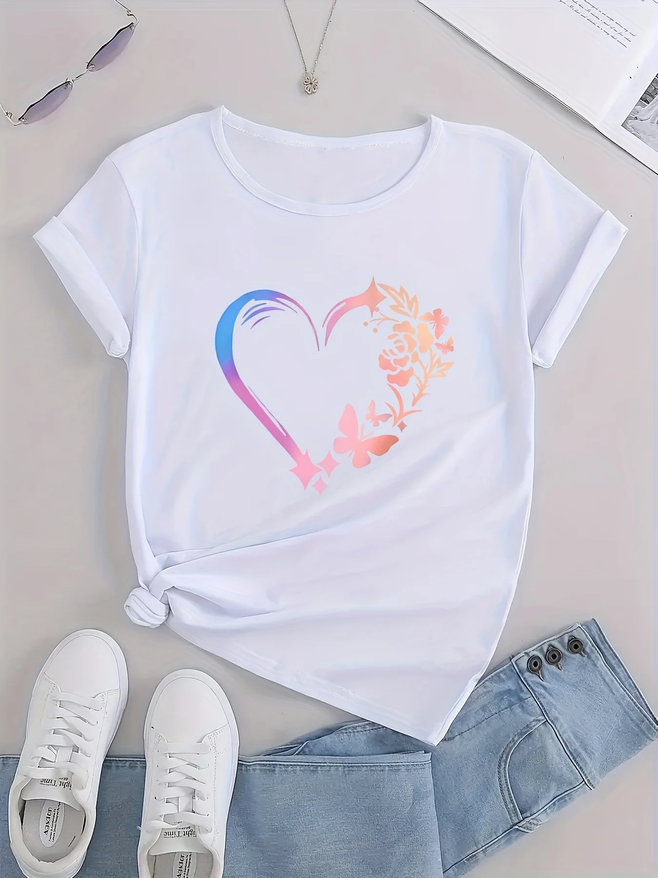 

Heart & Butterfly Print Casual T-Shirt for Women - Soft Sporty Tee with Round Neck and Short Sleeves