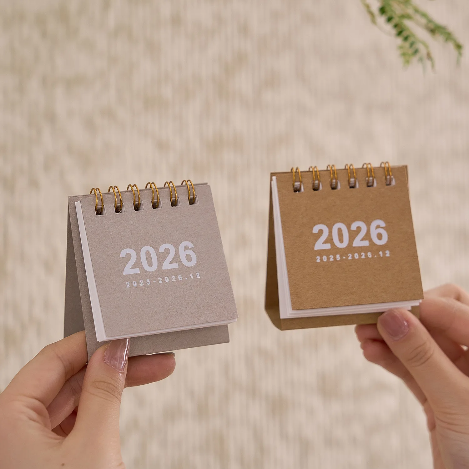 2026 تقويم مكتبي صغير بسيط - تقويم حلزوني إبداعي لتزيين سطح المكتب والقرطاسية المكتبية