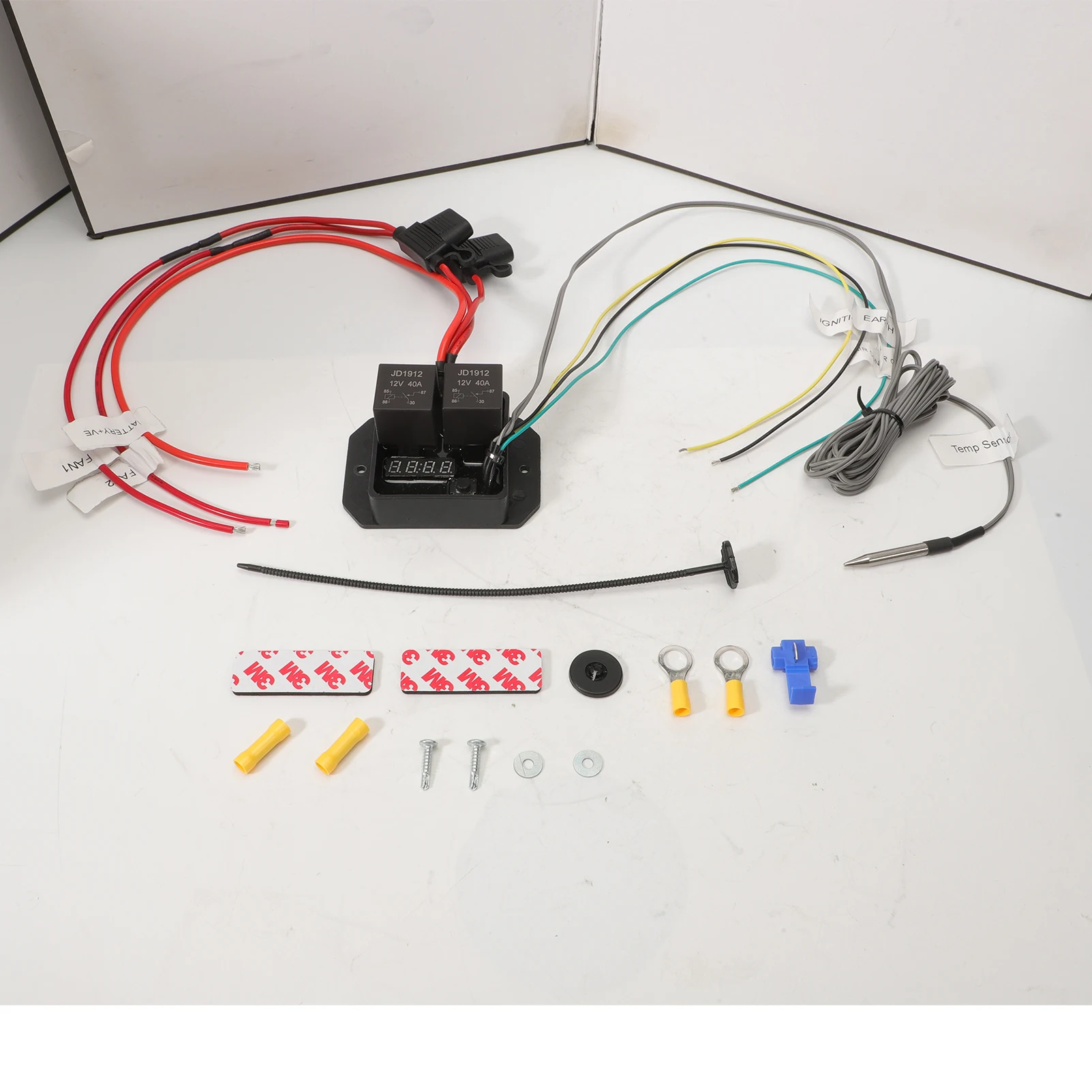 

Digital Radiator Fans Controller Adjustable Temperature 12V and 24V 0444 DC0444