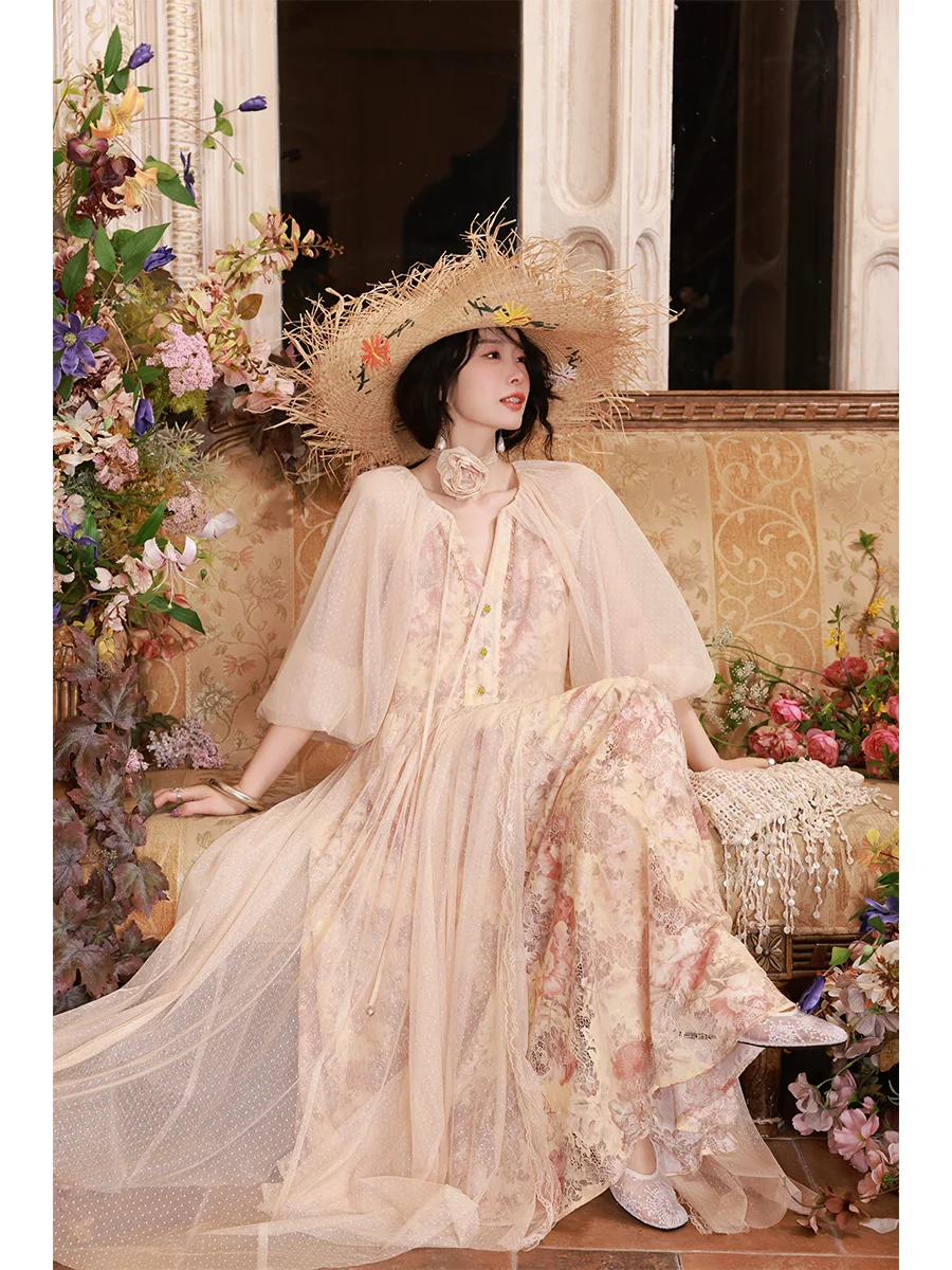 

Dangdang Somes South Seas Old Dream Polka Dot Lace Splice Dress Women's New 2026 Long Sleeve H Version Loose Fit Gown