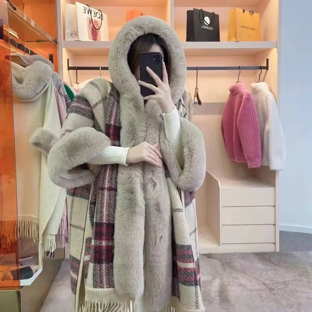 Winter Thicken Warm Velvet Lining Women Plaid Poncho Big Faux Fur Collar Long Tassel Cape Outside Streetwear Coat With Hat