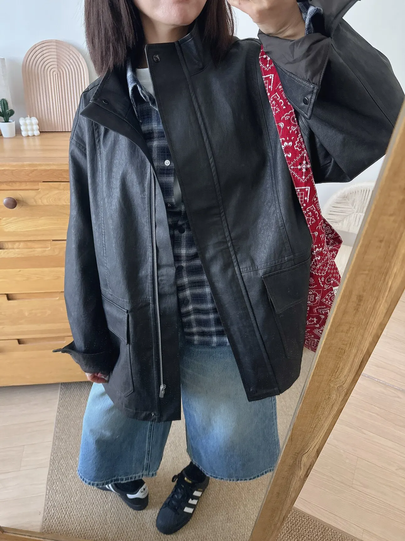 

Свободная женская куртка из искусственной кожи с длинными рукавами и воротником-стойкой, весенняя верхняя одежда, высококачественное повседневное кожаное пальто