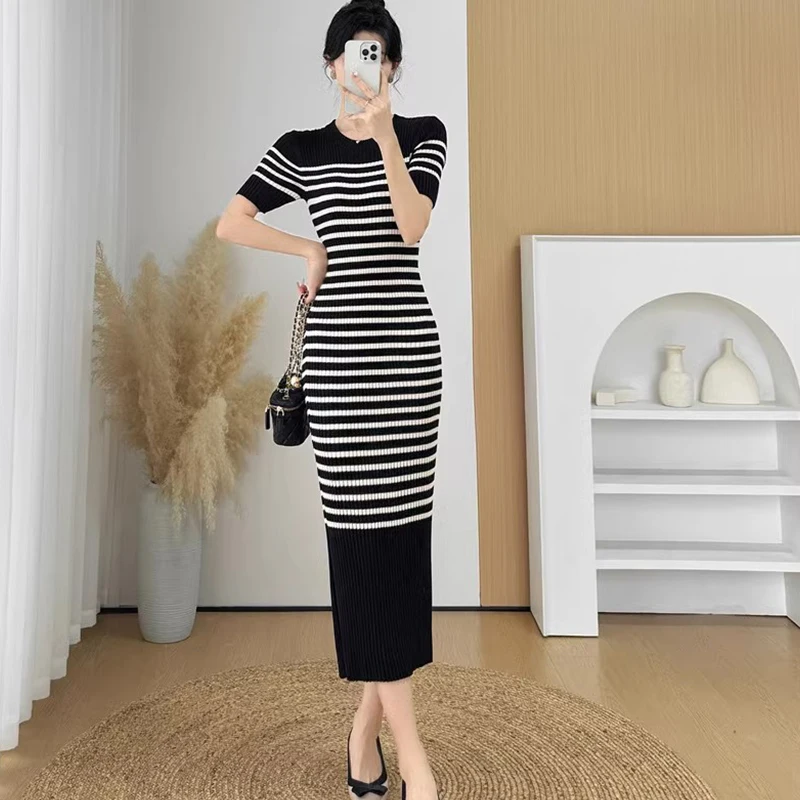 Retro Striped Short Sleeve Strechy Round Neck Women Casual Long Knitted Dress