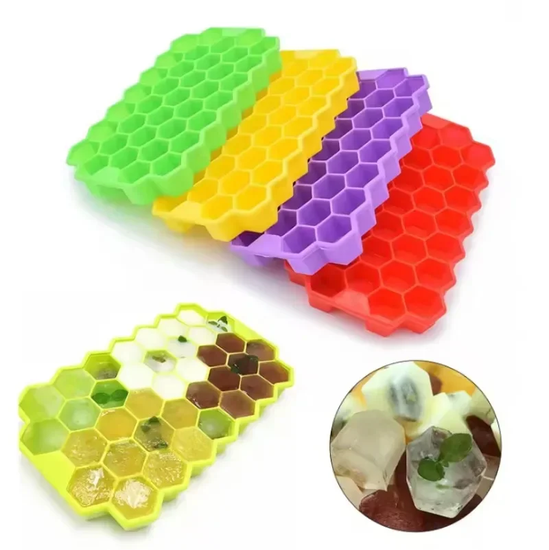 

1PC Ice Cube Tray Silicone Flexible 37 Cubes Ice Trays Freezer with Lid for Chilled Drinks Whiskey Cocktails Kitchen Accessories