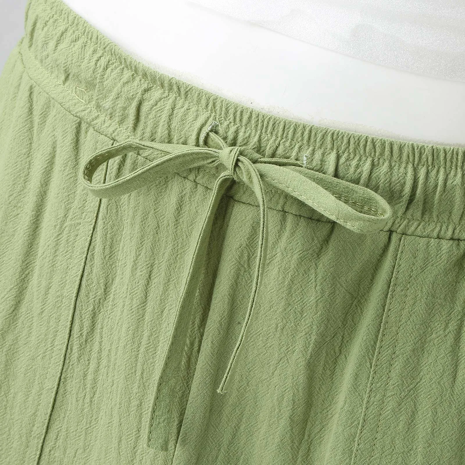 Cotton Linen Shorts Men Summer Fashion Breathe Lightweight Thin Bermuda Shorts Men Drawstring Shorts Loose Beach Wear Bottoms