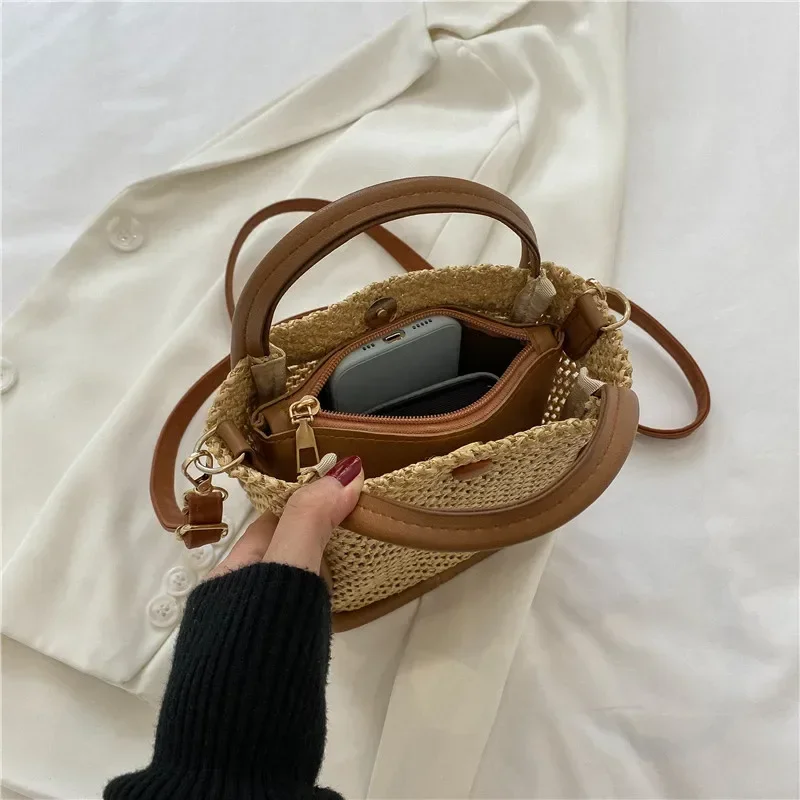 New Straw Handbag Women Crossbody Bag Girls Small Rattan Woven Summer Beach Messenger Shoulder Bags with Interior Purse