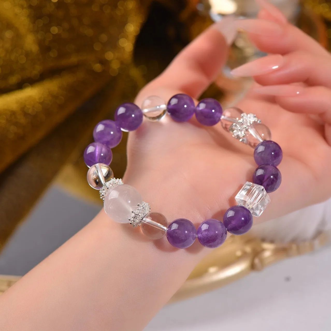 الجمشت الطبيعي الحليب الأبيض كريستال سوار المرأة الخفيفة الفاخرة الأزياء محظوظ سوار سوار، هدية