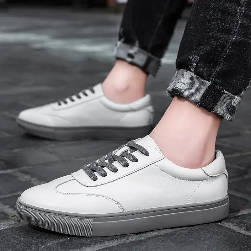 

Кроссовки мужские на шнуровке, модные Нескользящие кеды, удобная обувь для спорта, плоская подошва, весна-осень