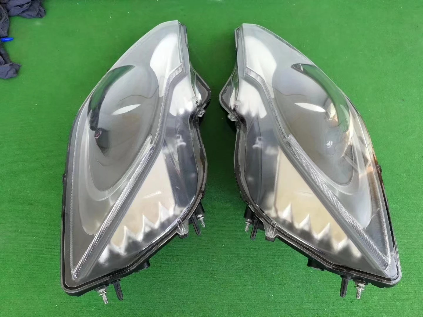 المصابيح الأمامية LED المستعملة الأصلية لـMclaren MP4-12C OEM 11A6179CP 11A6181CP 11A6286CP 11A6287CP 11A6180CP 11A6182CP #5