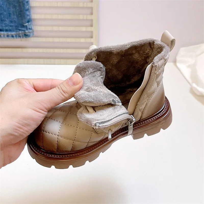 Botas cálidas de felpa para niños y niñas, zapatos informales de moda para el clítoris, Otoño e Invierno