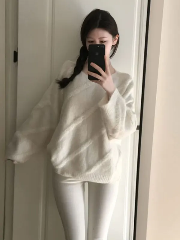 

Korean Sle Soft round Ne Knitted Sweater Beautiful Unique Top for Small Figures Anti-Aging Winter Faion 2026