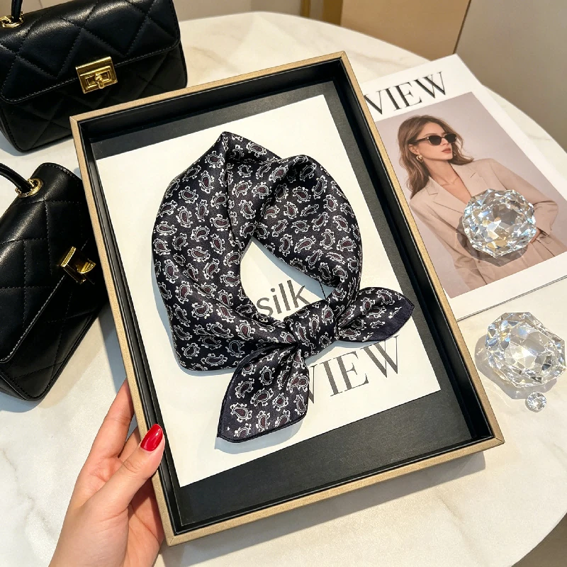 

Retro Cashew Silk Silk Scarf Versatile Small Square Scarf Light Luxury Versatile Silk Scarf Sun Protection Printed Silk Scarf