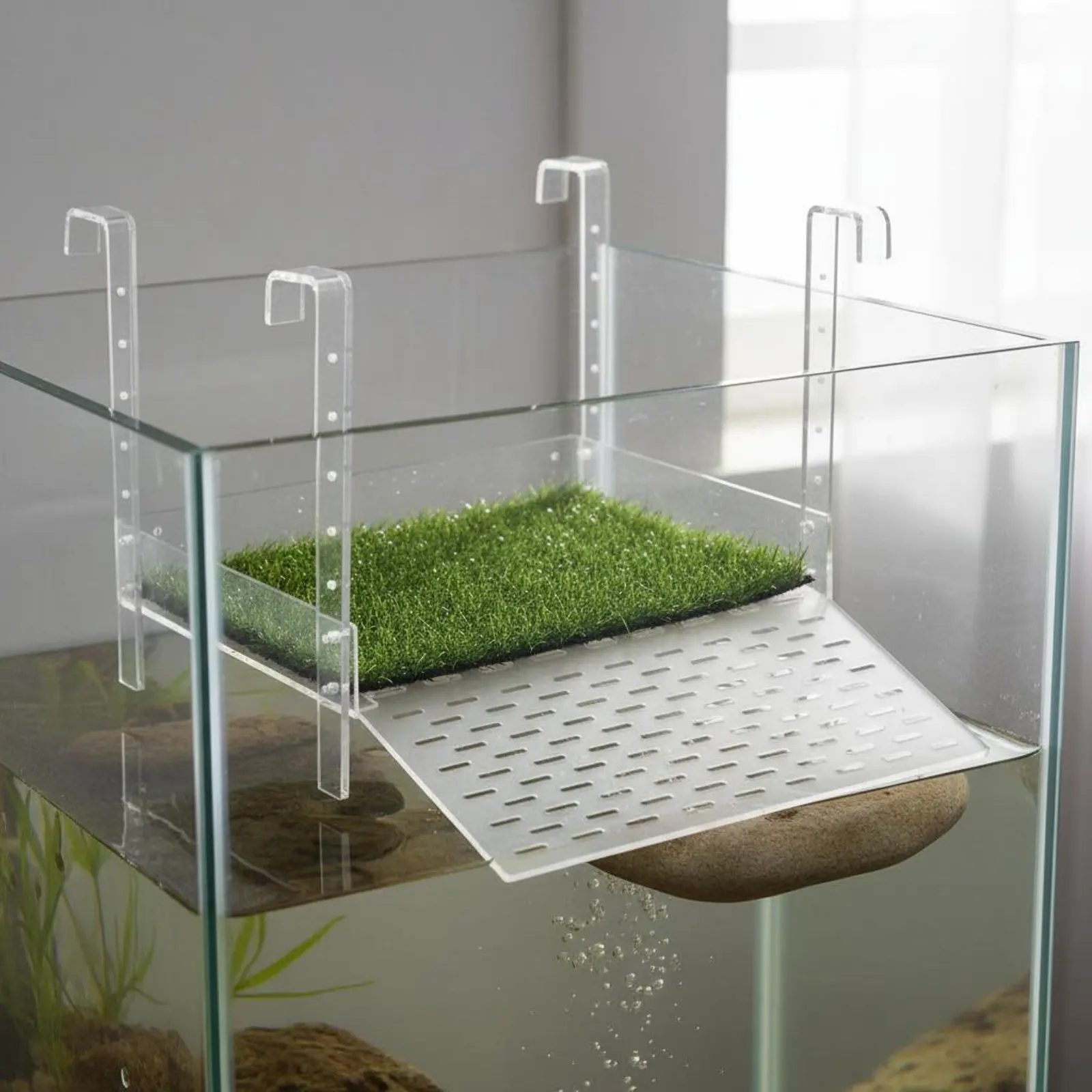 

Adjustable Turtle Climbing Dock Non-Slip Turf Acrylic Turtle Basking Platform over Aquarium Basking Area Easy Installation
