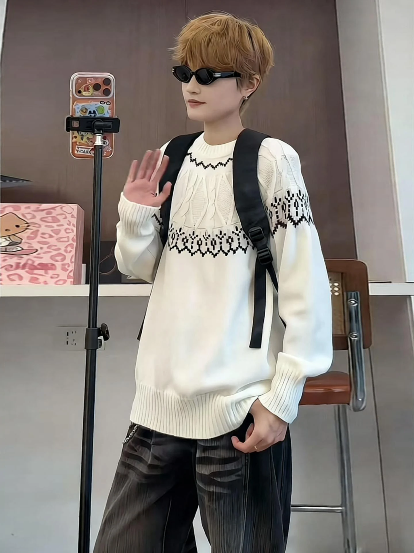 

Cisas Theme Свободный крой круглый вязаный свитер белого цвета Американский Sle Повседневная одежда для мужчин Зимний сезон Faion