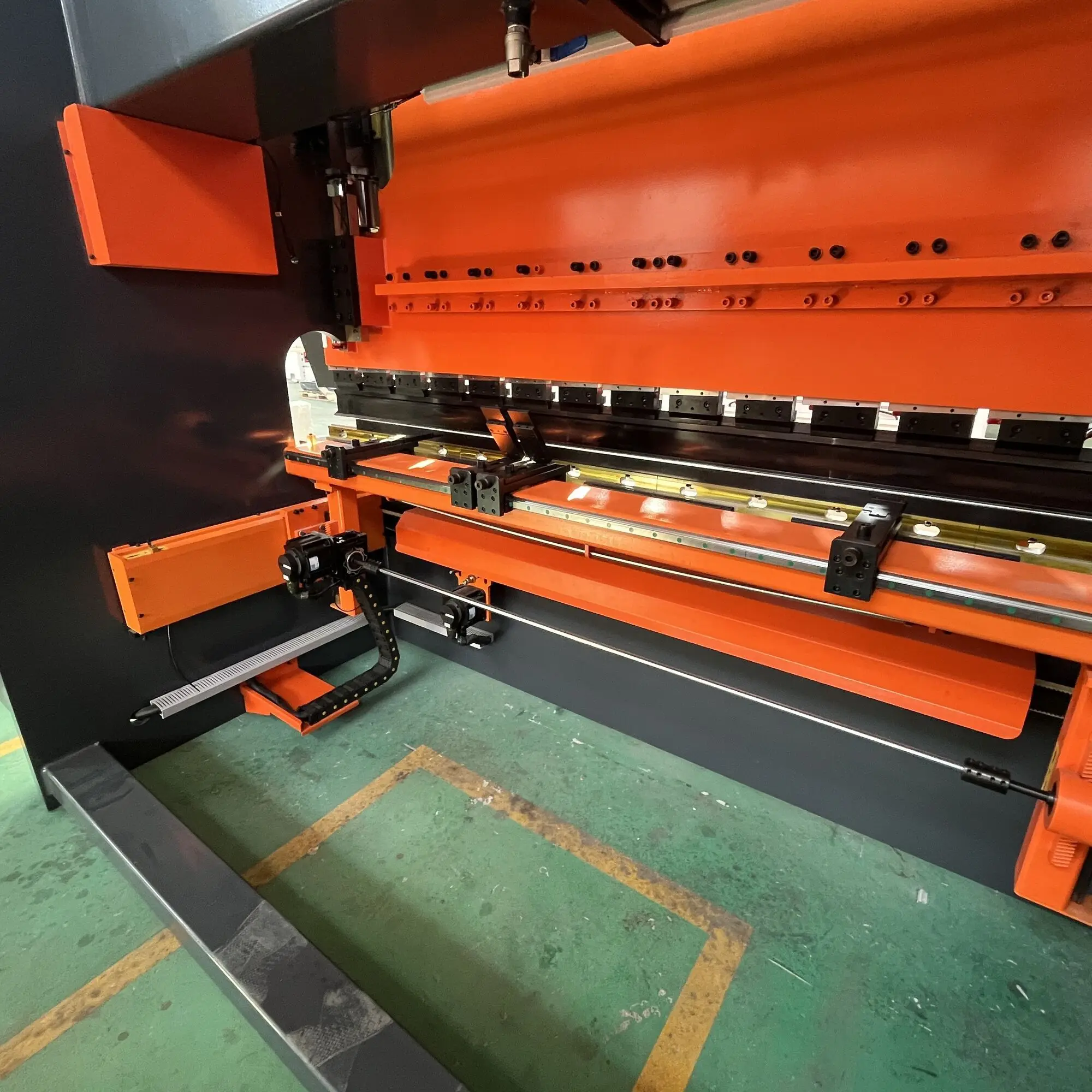 170T/3200Mm 4+1 Achsen hydraulischer Blechhebel mit Da53t-System CNC-Abkantpresse