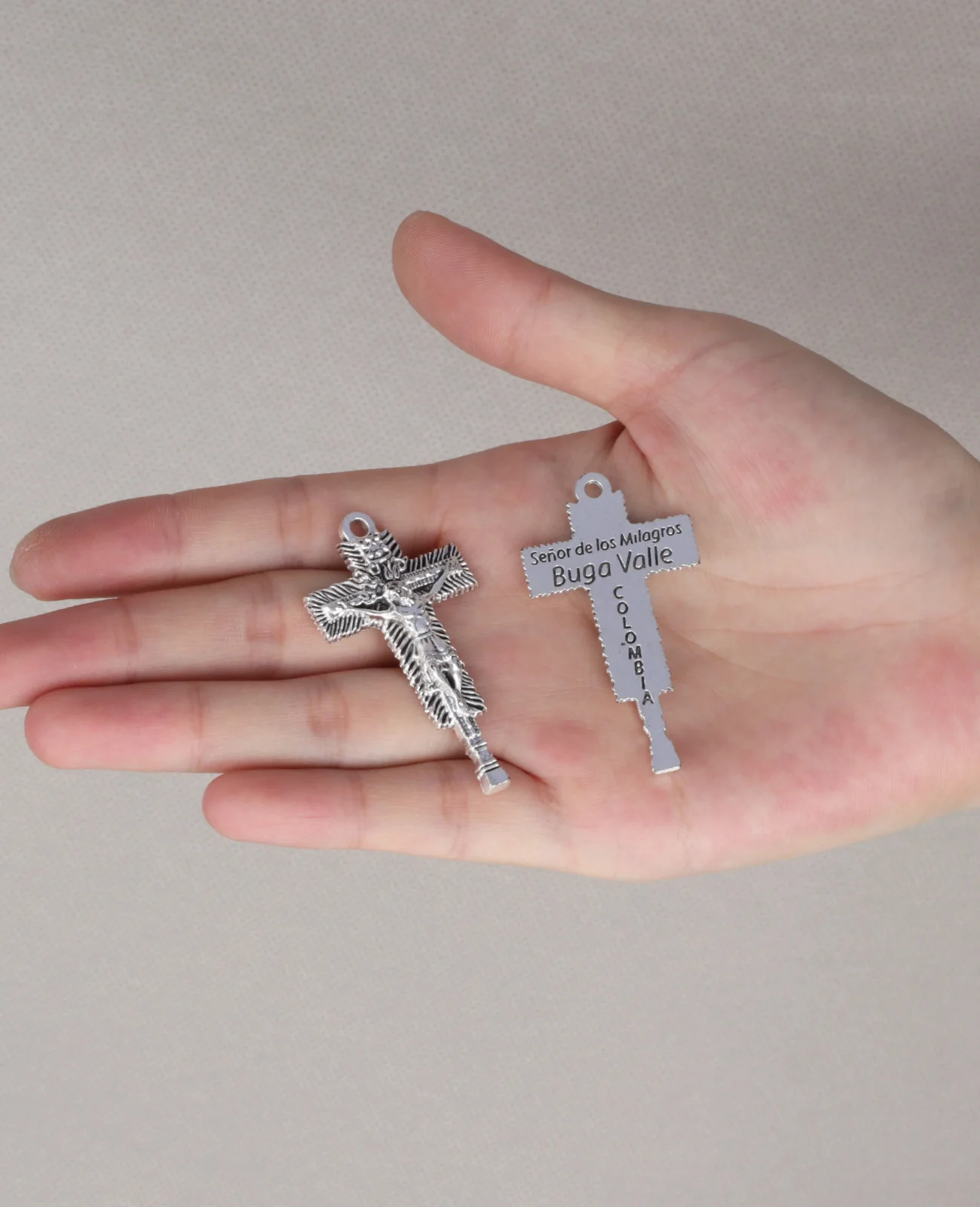 Diyalo 10pcs religiöser Christus Herr der Wunder Jesus Kruzifix Kreuz Anhänger für DIY Charms Schmuck Halskette Schlüssel anhänger machen – Detail 4