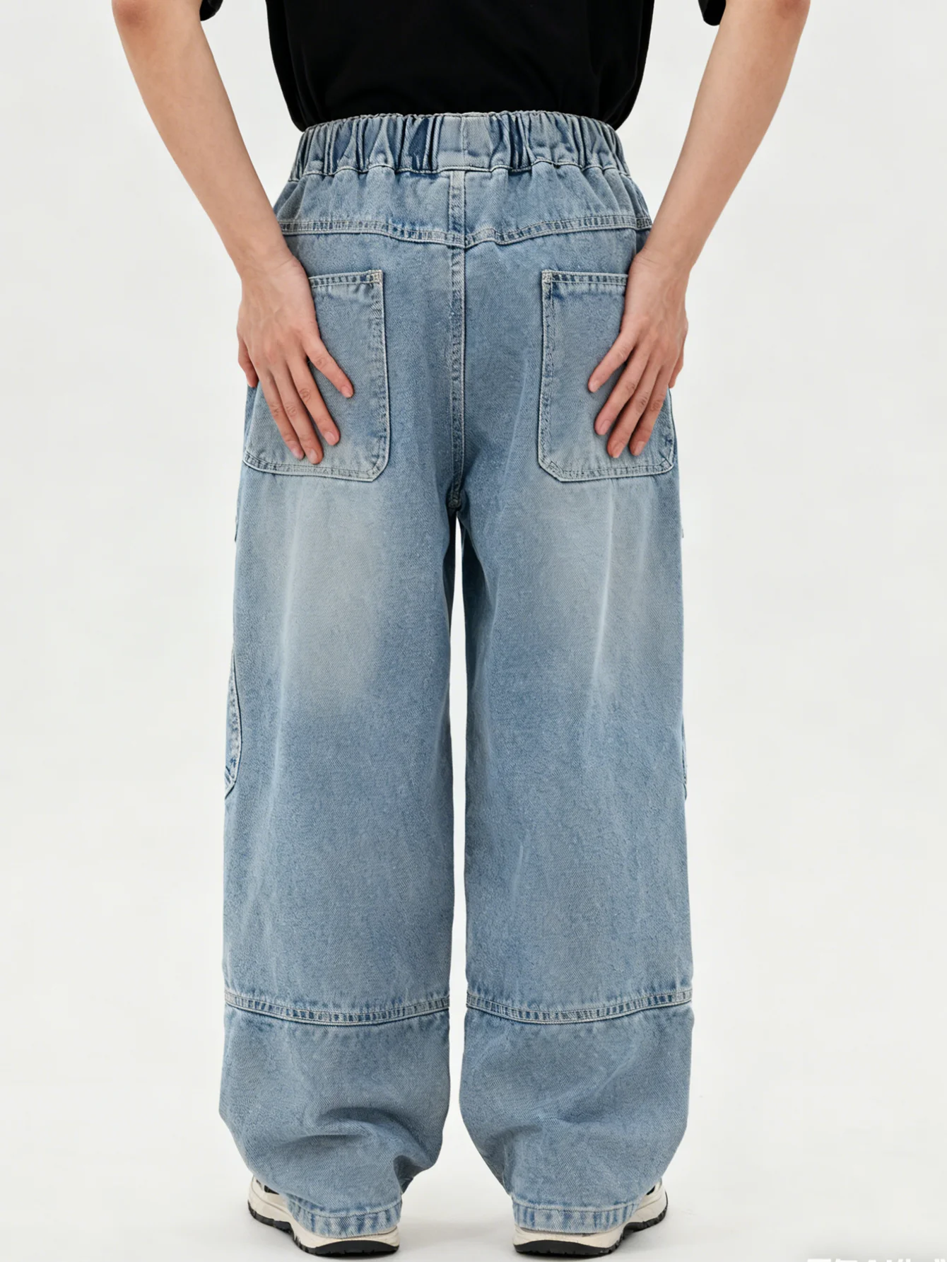 Boys' and teenagers' spring loose-fitting workwear jeans, suitable for daily wear, school, leisure, and outdoor activities