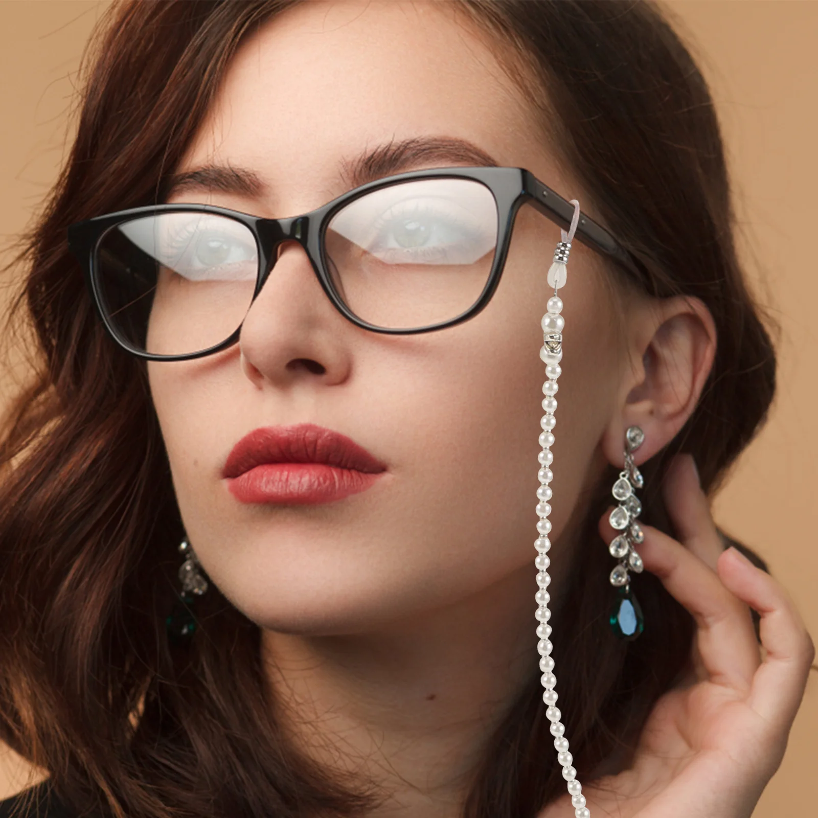 

Luxury Beaded Eyeglasses Chain for Women Trendy Glasses Necklace Holder for Travel Daily Wear Social Gatherings