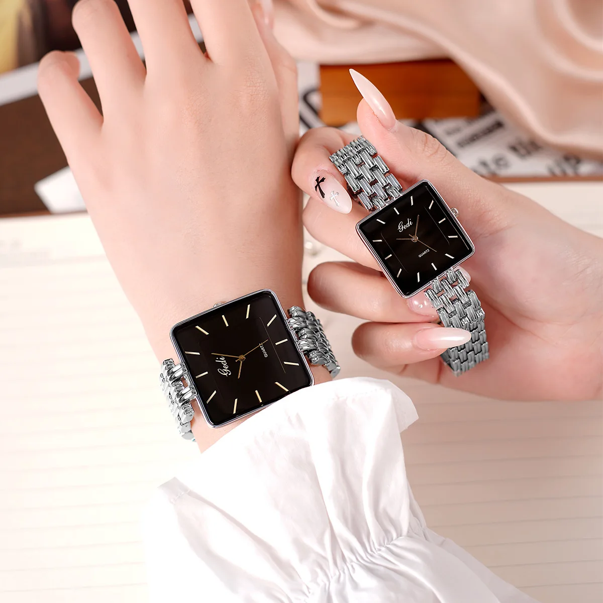 2026 Hot-selling Fashion New Simple Square Couple Watch Women's Ultra-thin  Quartz Watch