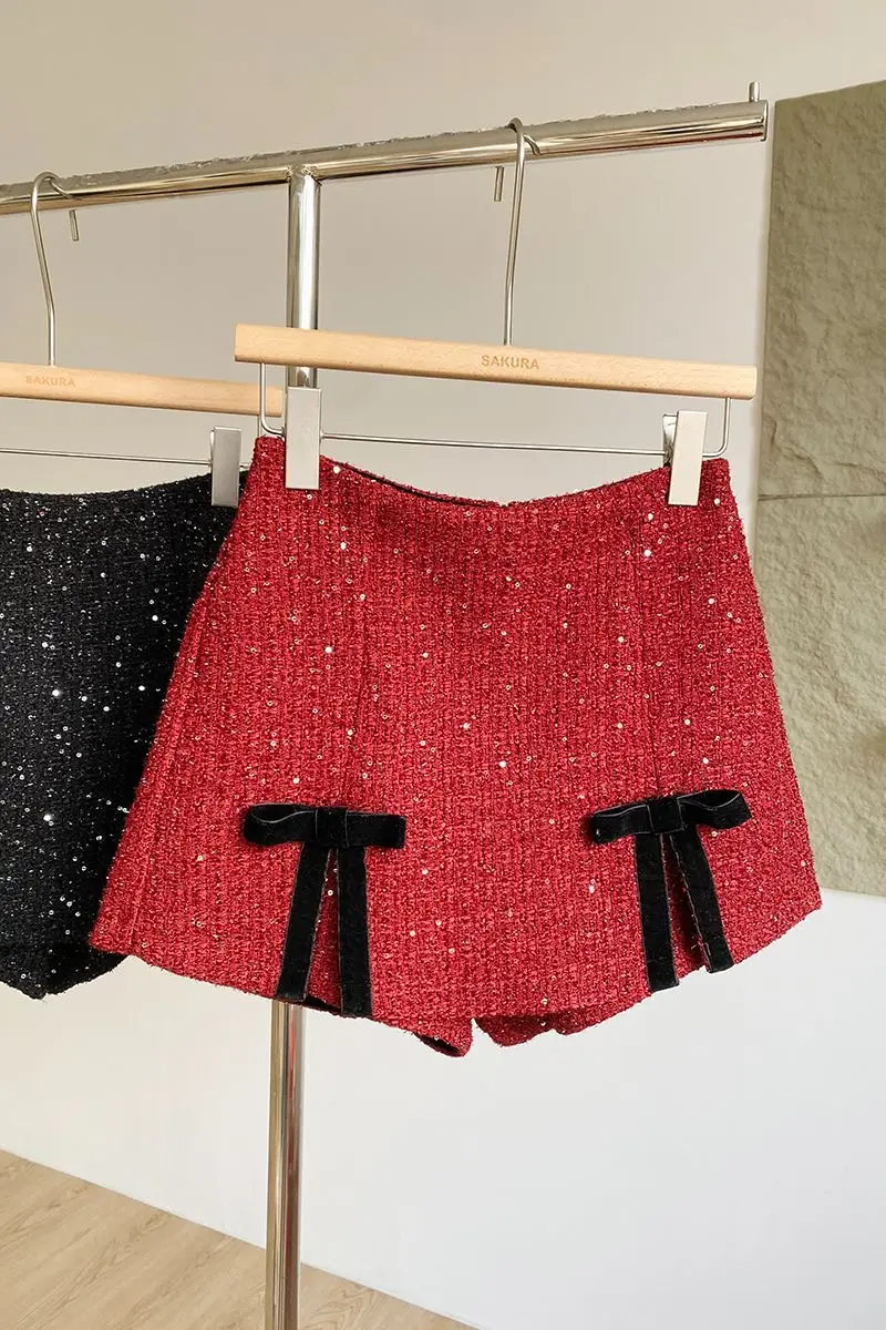 شورت تويد شتوي على الطراز الفرنسي لعام 2024 للنساء تصميم ترتر متألق مع تفاصيل فيونكة عالية الخصر أنيقة واسعة الساق قيعان جديدة