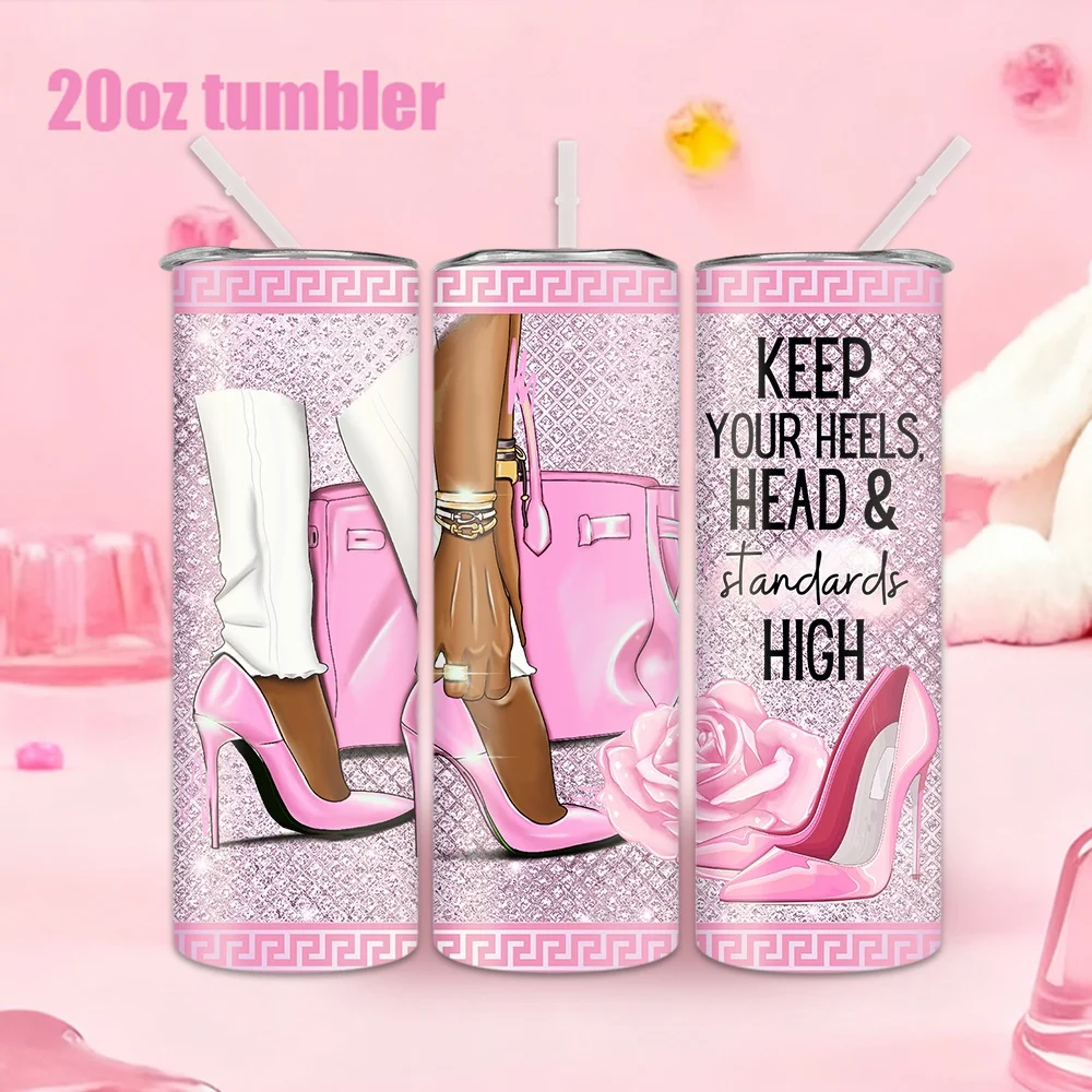 1 Stück 20oz Trinkflasche mit Strohhalm, isolierter Edelstahl-Wasserbecher mit rosa High-Heels- und Handtaschenmuster.