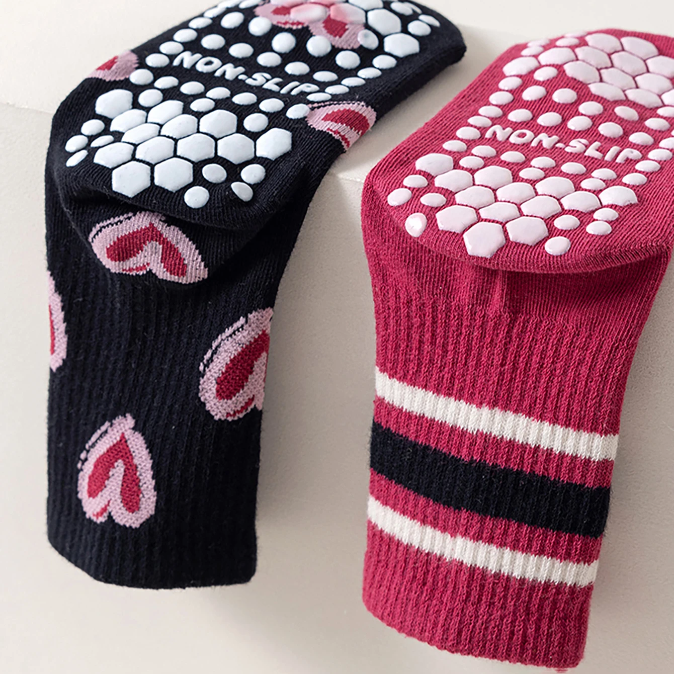 5 أزواج من البنات، جوارب أرضية مخططة متوسطة وكبيرة على شكل قلب للأطفال، جوارب متوسطة الأنبوبة، مضادة للانزلاق، مقاومة للاهتراء #4