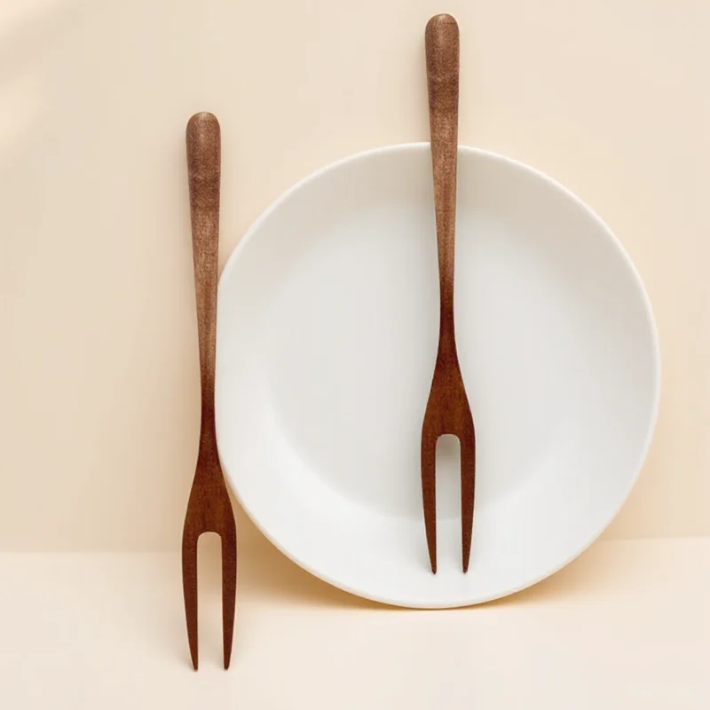 

2pcs Wooden Fruit Forks Natural Finish Strong Mini Tasting Forks For Dessert Cake Buffet Appetizer Olive Sandwiches Finger Food