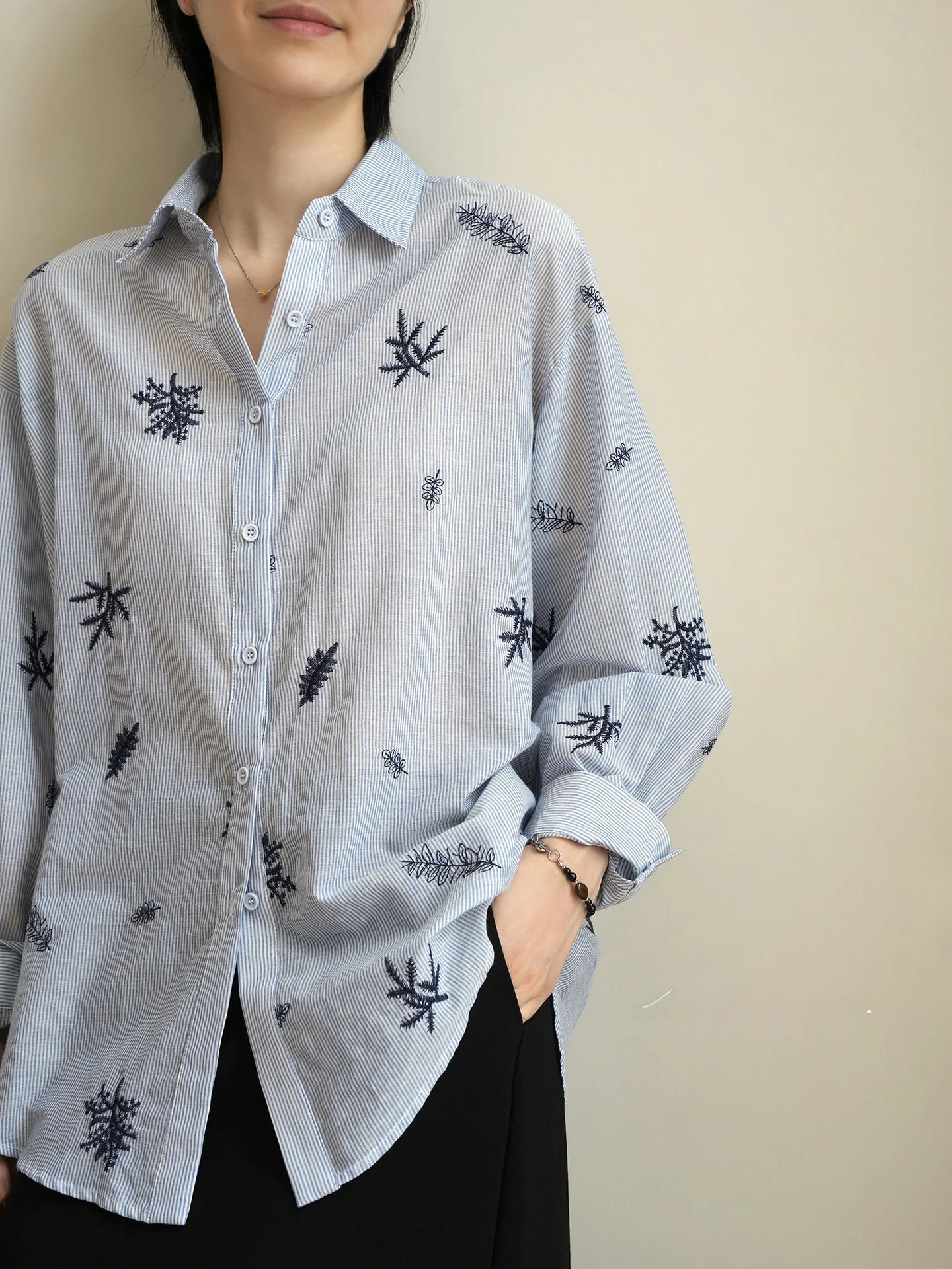 

Женское пальто с длинными рукавами, вышивкой, из чистого хлопка, осеннее, с маленьким воротником, повседневное, свободного кроя, без карманов, на пуговицах