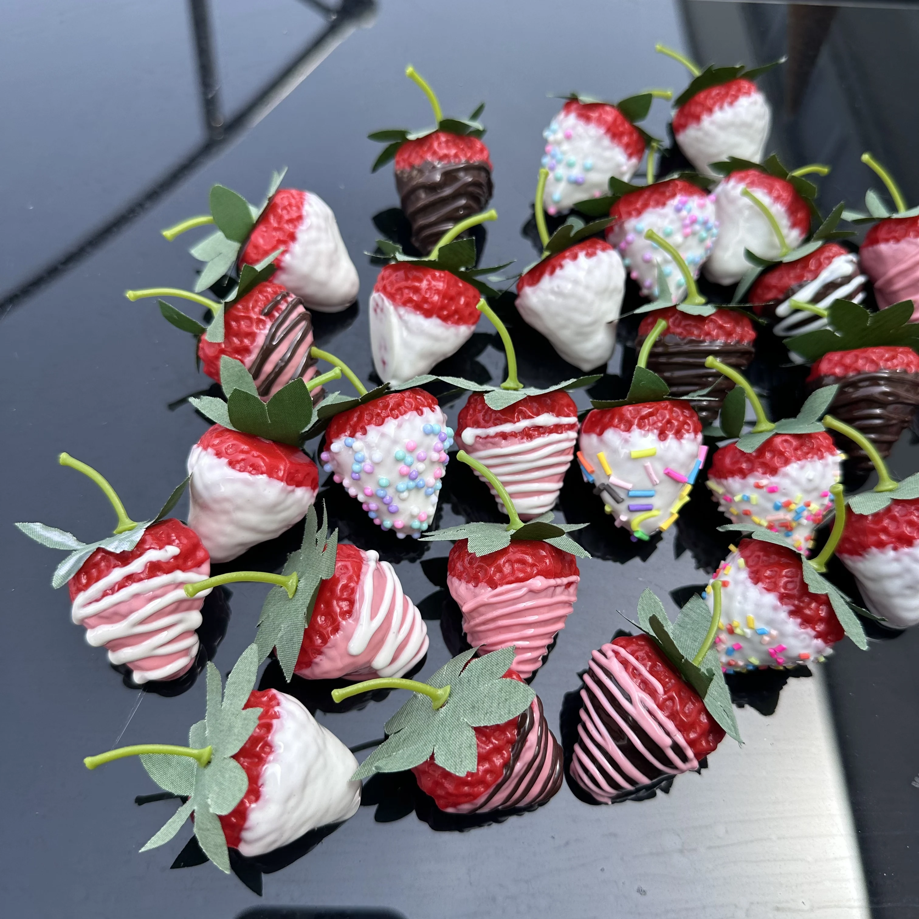 الفراولة الحمراء الاصطناعية البلاستيكية وهمية محاكاة نابضة بالحياة واقعية الفراولة الفواكه الاصطناعية الديكور التصوير الدعامة #5