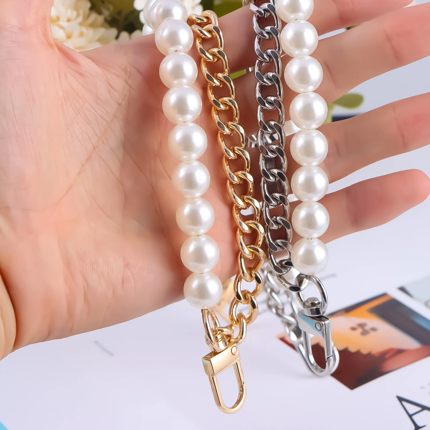 1Pcs Pearl Purse Chain Short Handle Replacement Bag Chain Strap Metal Shoulder Chain Handbag Chain Accessories for Purse Bags