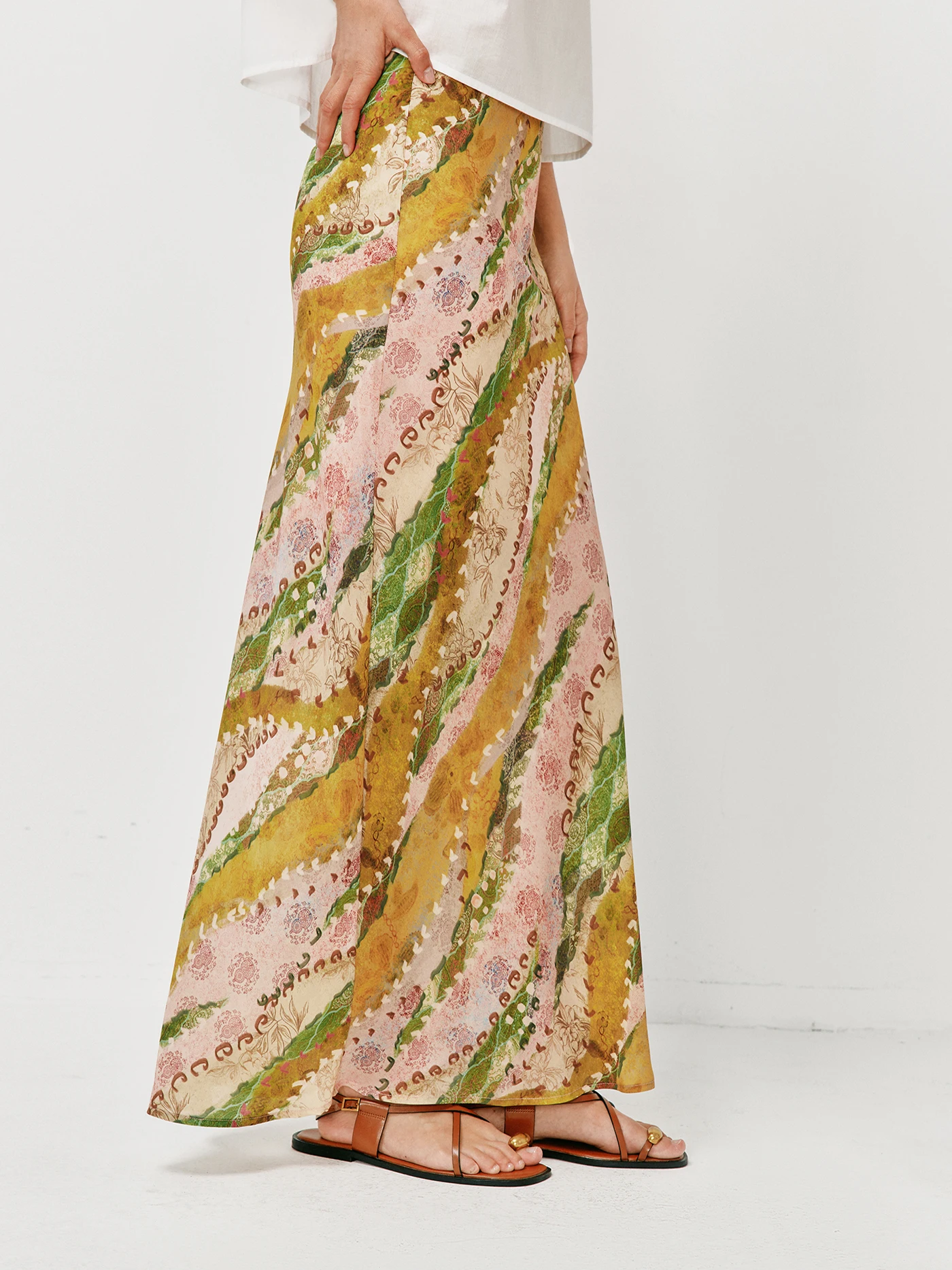 Artistic Canvas Anti-Wrinkle Draped Print Half Skirt Elastic Waist Straight Long Split Midi Skirt for Ladies Polyester Fiber