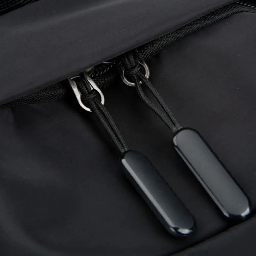 Simple Zipper Pocket Oxford Shoulder Bag Retro Large Capacity Chest Bag Men Storage Waterproof Nylon Shoulder Bag Outdoor