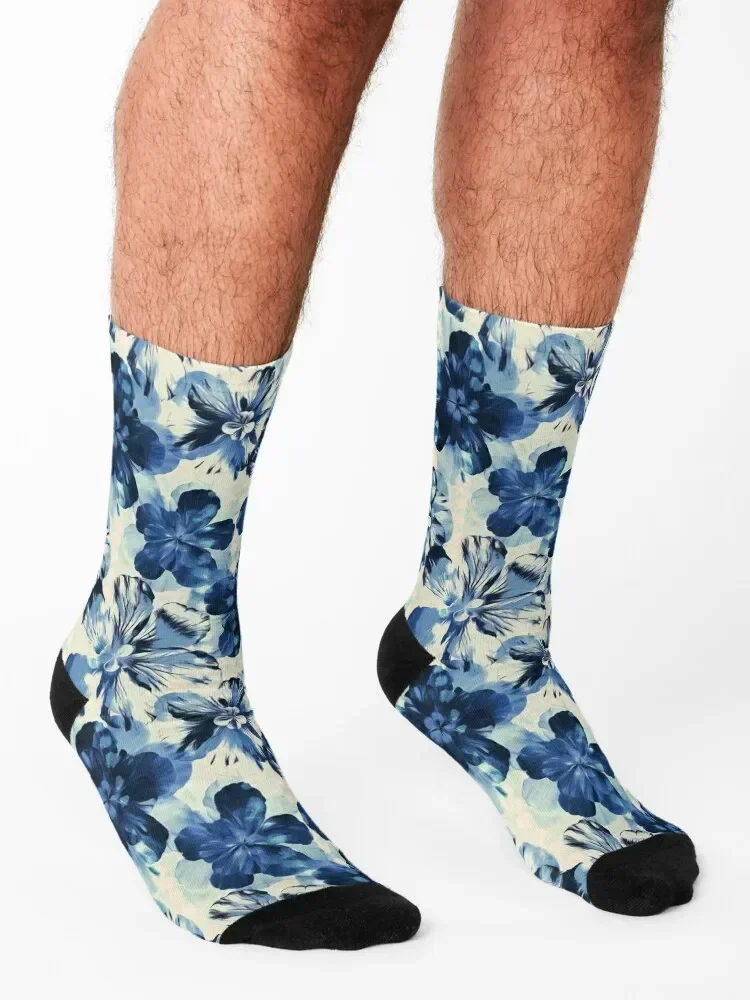 جوارب Shibori مستوحاة كبيرة الحجم من الأزهار النيلي للرجال مضادة للانزلاق لكرة القدم ومضادة للانزلاق للصالة الرياضية جوارب نسائية للرجال