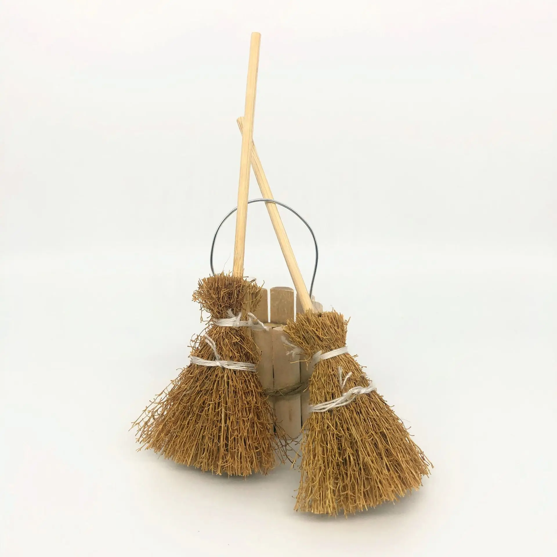 5Pcs Dollhouse Accessories 1:12 Doll Miniature Scene Toy Model Simulation Mini Broom Toy Accessories Children's Play House Toys