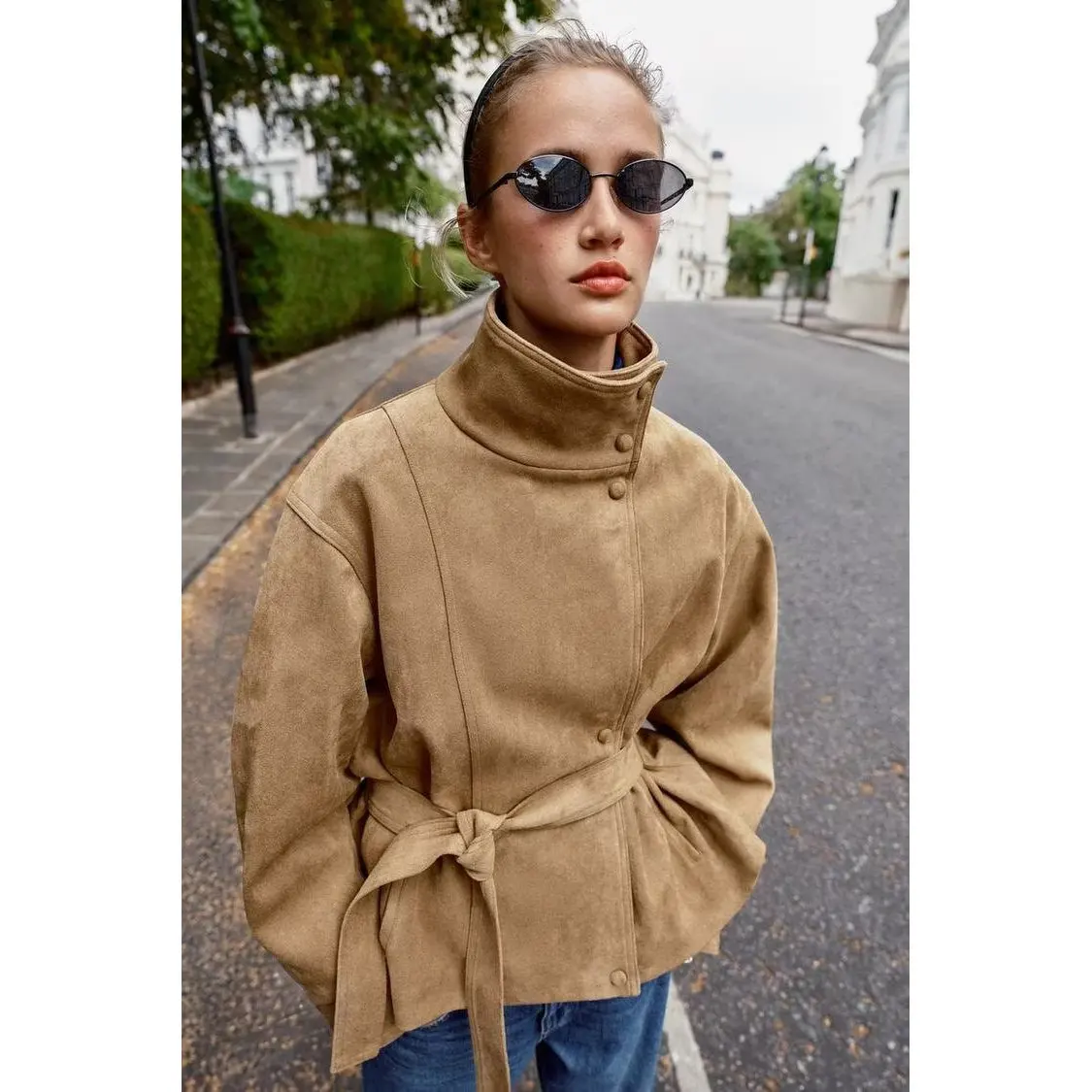 Fashionable Velvet Texture Coat for Women with Belt Autumn Season Long Sleeve Standard Fit European Style Polyester Fiber