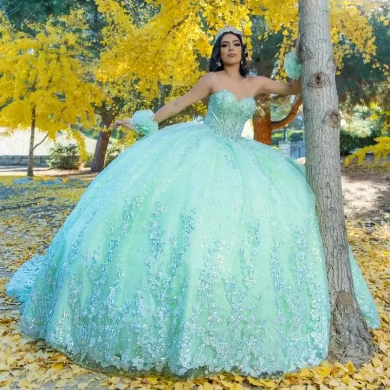 

Mint Green Shiny Quinceanera Dresses Off The Shoulder Beads Crystal Tull Tiered Princess Sweet 16 Dress vestidos de 15 años