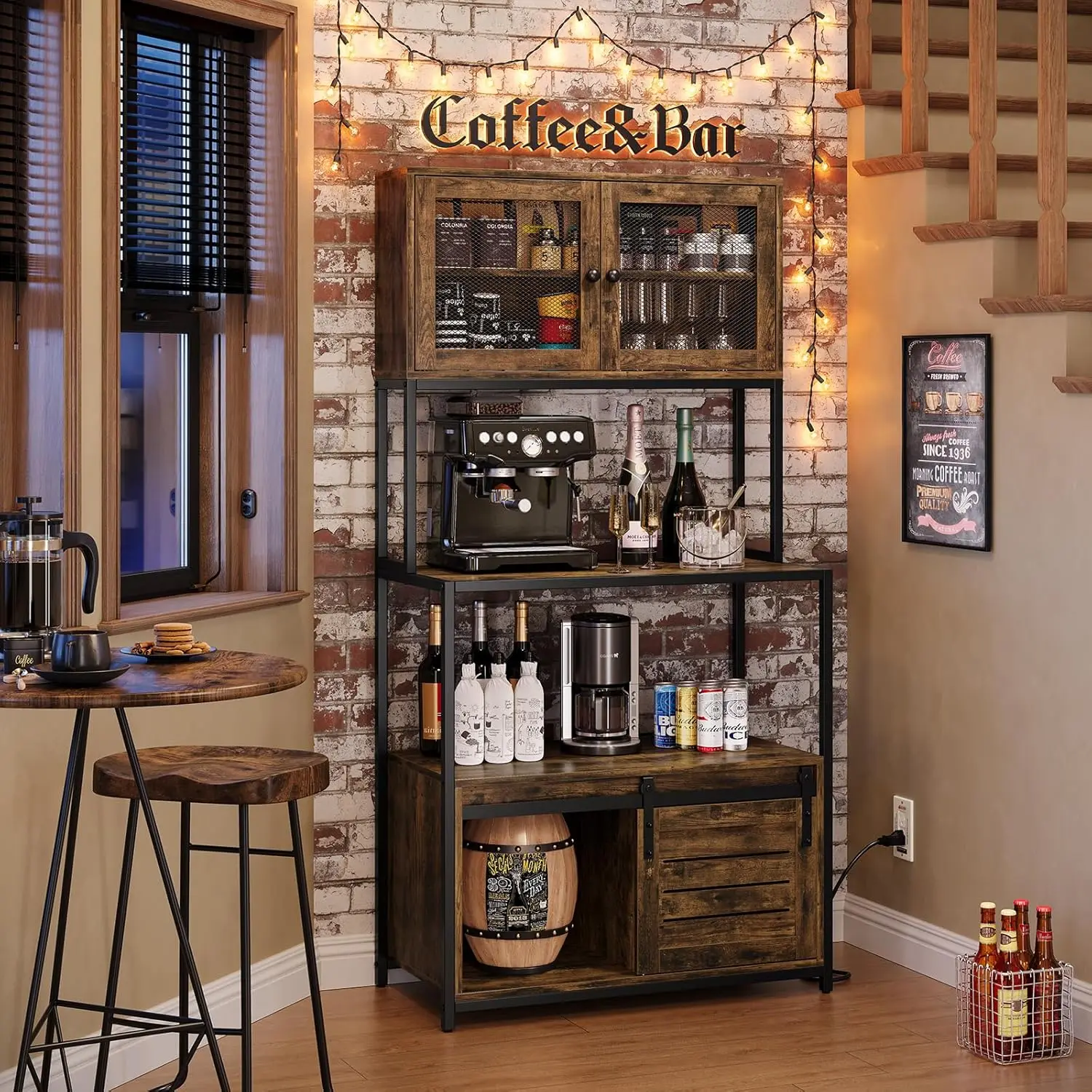 Scaffale da cucina a 6 livelli con presa, supporto per microonde industriale e ripiano portaoggetti (marrone rustico)