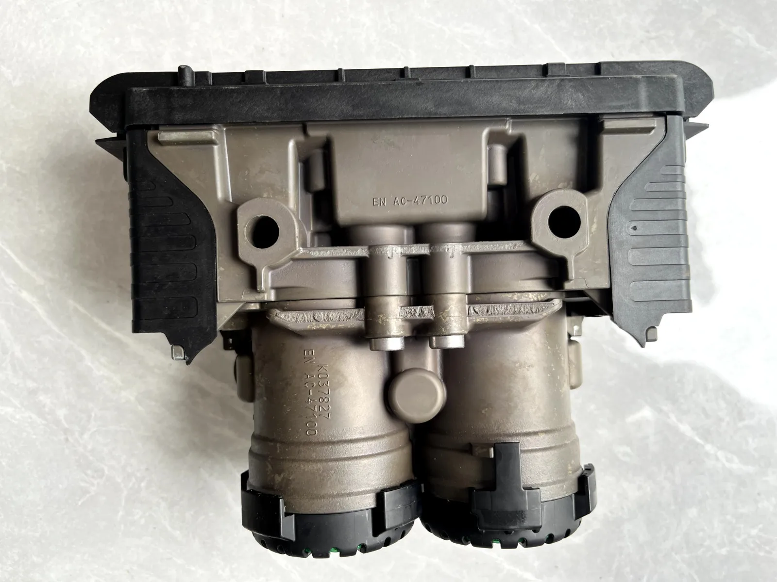 

FIT FOR HINO 700 TRUCK EBS BRAKE MODULE VALVE K057766