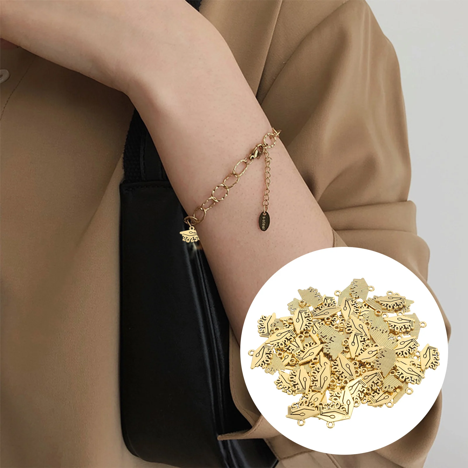 

100pcs Graduation Cap Pendant Alloy 2025 Tassel Photo Keychain Bulk Diy Jewelry Class Year Charms Accessories Decorations