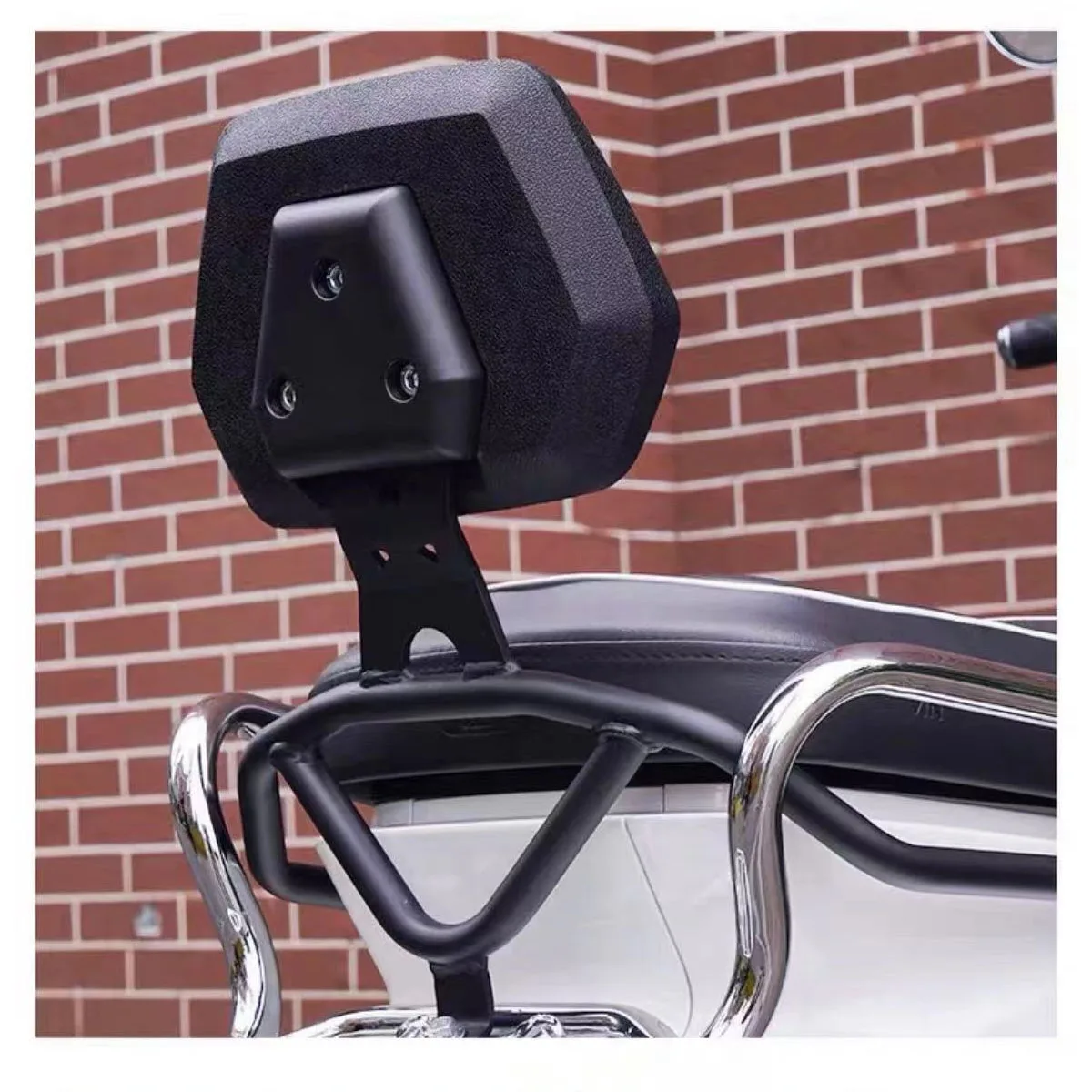 Fit For CFMOTO 150AURA backrest lumbar detachment rear seat lumbar cushion/engine bumper anti fall protection bracket device