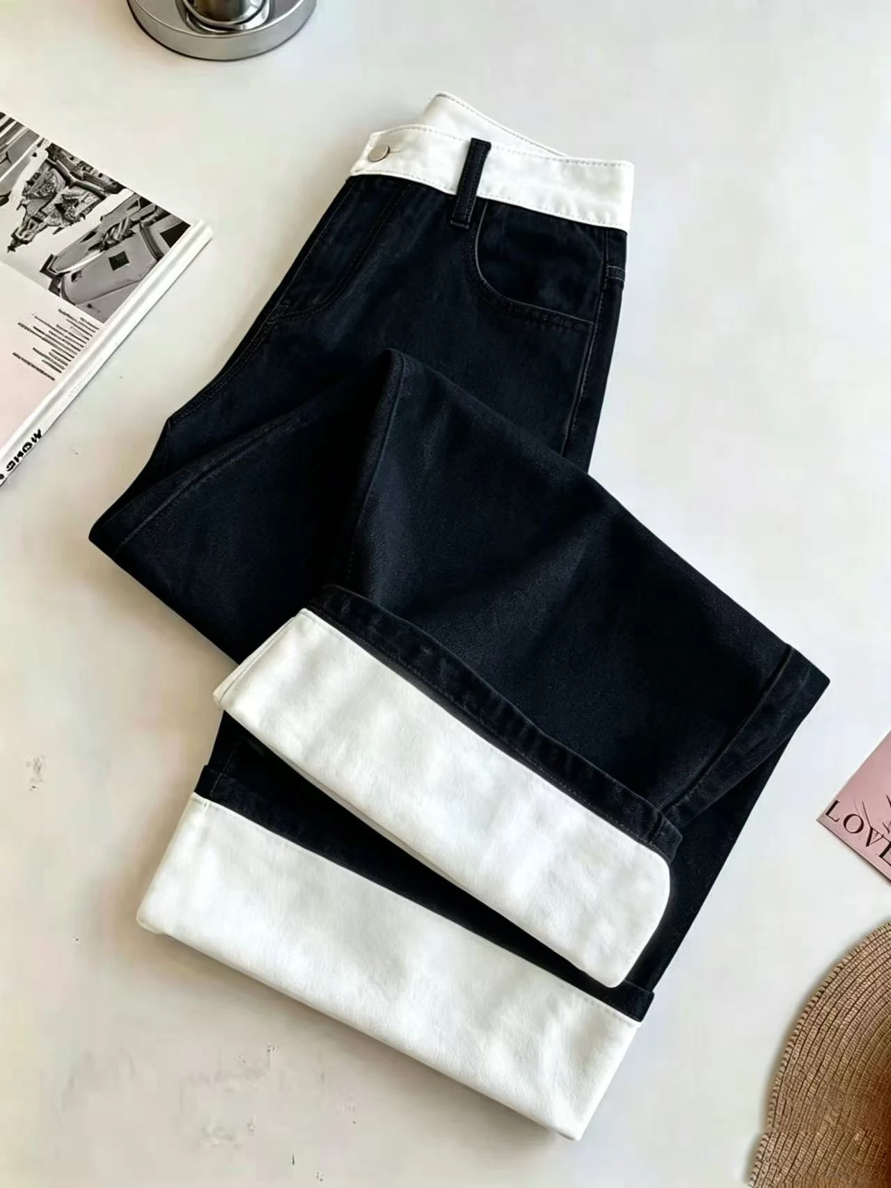 Black and white contrast straight leg jeans (cuffable hem)