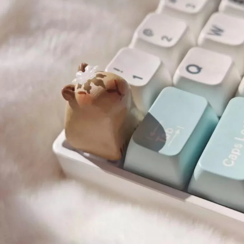 Point Cute Capybara Animal Keycap Artisan Keyboard Cap Handmade Personality Resin Custom Mechanical Keyboard Accessories Gift