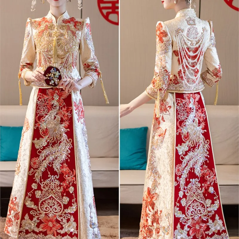 New Chinese-style wedding dress toasting ceremony and attire