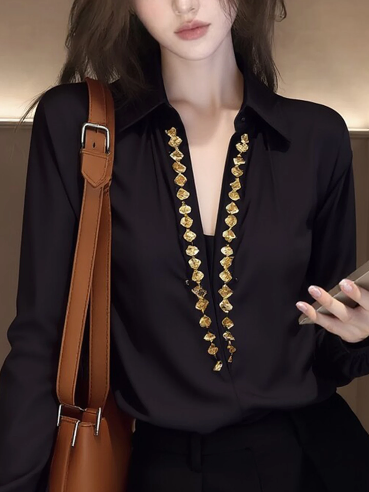 Fashionable Autumn 2026 Women's Shirt Elegant Maturity Light Long Sleeve Commute Versatile Silk Top Korean Style Straight Cut