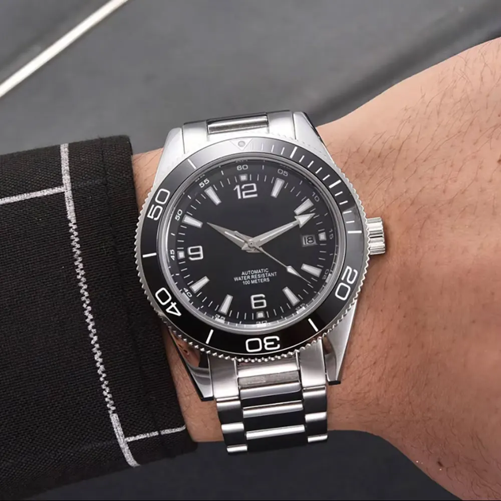 Logo dell'orologio personalizzato per uomo Orologi meccanici NH35 automatici di alta qualità da 41 mm Lunetta in ceramica con zaffiro impermeabile