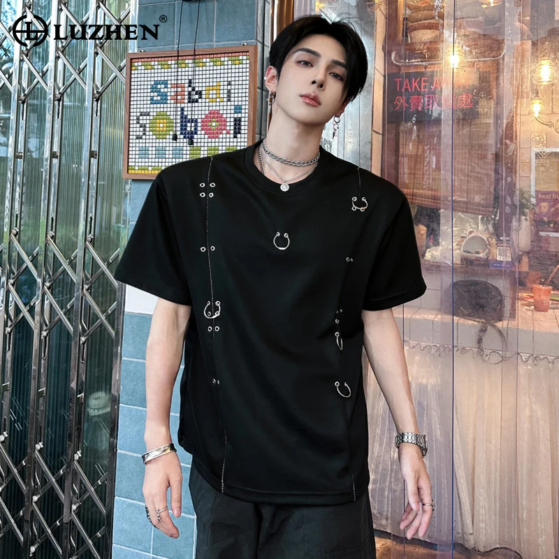 

LUZHEN 2025 Summer Metal Buckle Decorate Short Sleeve T-shirts Men Fashion Streetwear Original Handsome Shoulder Pad Tops JY3164