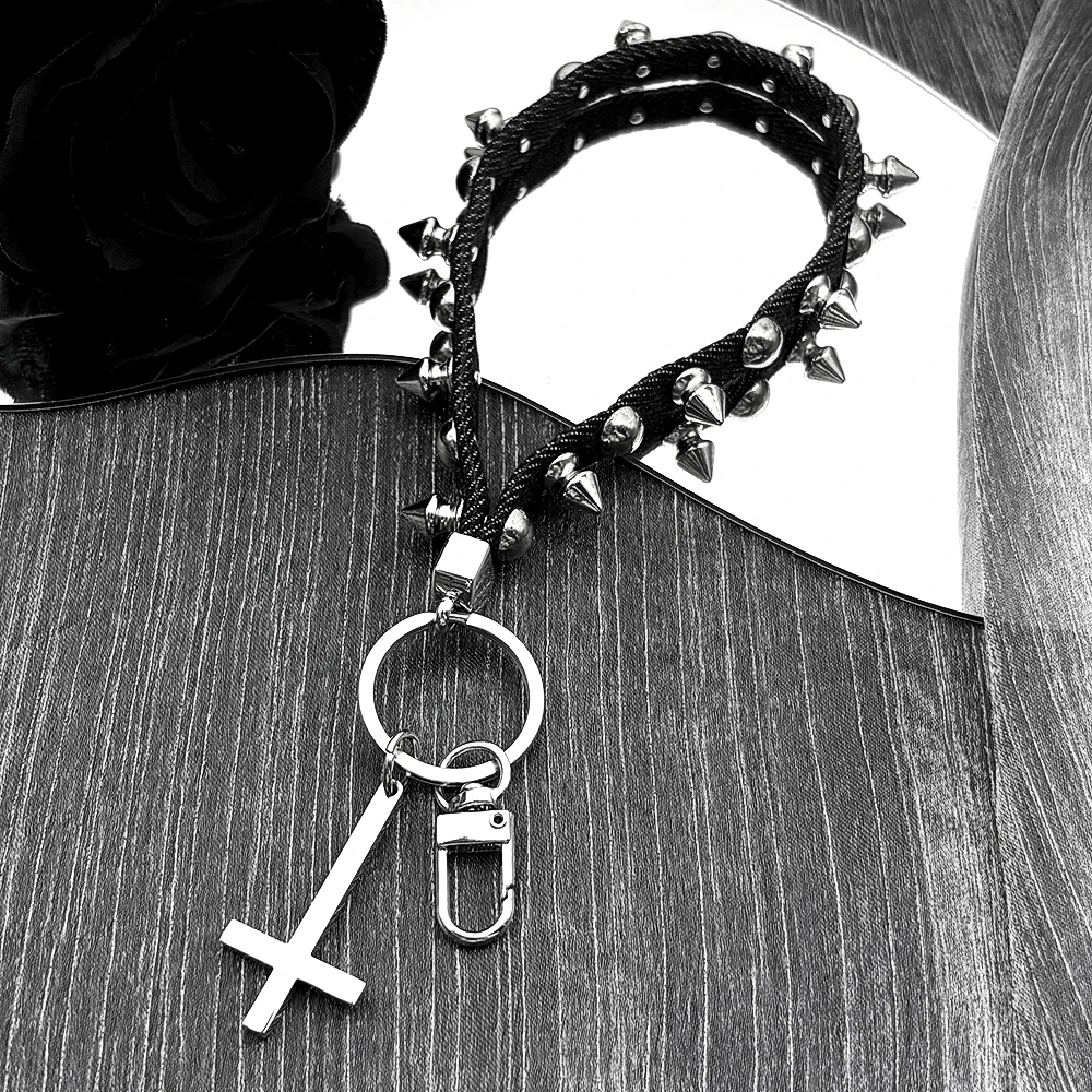 Neue Niet Leder Seil Kreuz Schlüsselbund Goth Kreative Punk Tasche Hängen Seil Geschenk Trendy Charme Christentum Schlüsselanhänger Schmuck – Detail 7